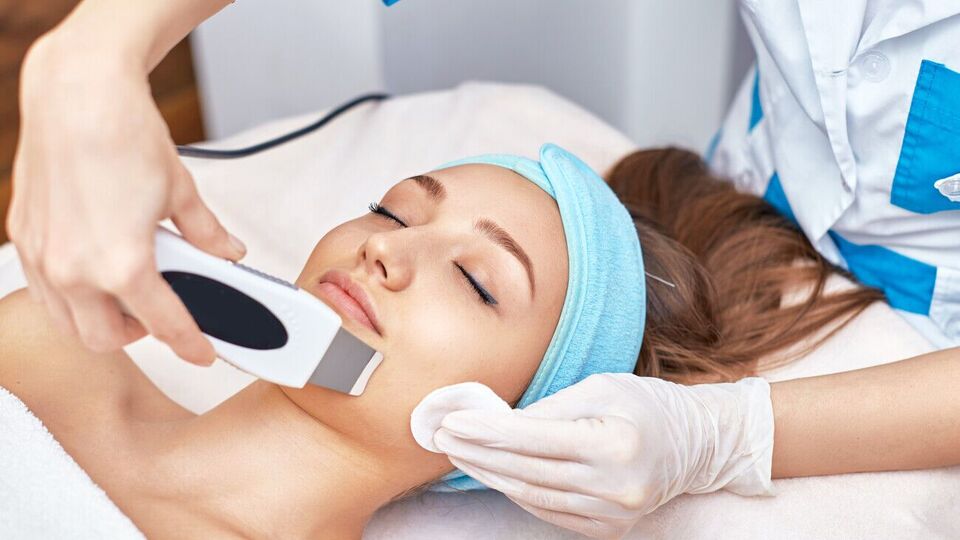 Після чистки обличчя шкіра набуває рівномірного відтінку, звужуються пори, вирівнюється рельєф, зменшується кількість запалень