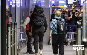 Спрос на срочную эвакуацию постепенно уменьшается, заявили в посольстве