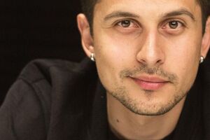 Рэпер Хас: Дурные деньги вкладываются в постановки, возле тебя ходят как возле писаной торбы. А потом тебе надо это все сделать самому