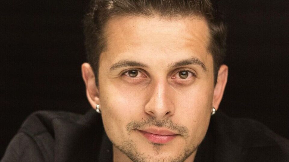 Рэпер Хас: Дурные деньги вкладываются в постановки, возле тебя ходят как возле писаной торбы. А потом тебе надо это все сделать самому