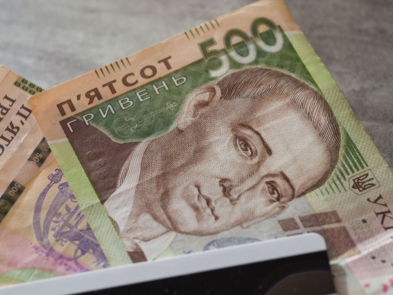 Крупнейшими плательщиками НДС по цифровым услугам сейчас являются Google, Google Play и Netflix