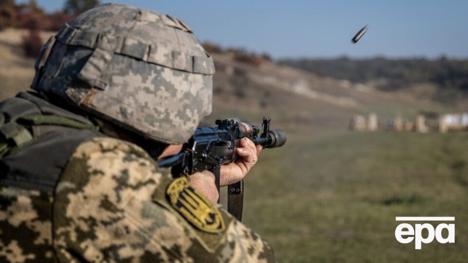 На бахмутському напрямку українські військові відбили всі атаки росіян у районах Богданівки та Хромового