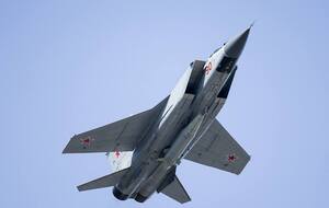 Путин 18 октября сообщил о патрулировании РФ Черного моря носителями ракет Х-47 "Кинжал", истребителями МиГ-31