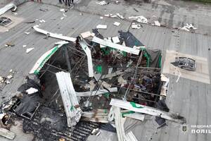 Оккупанты ударили двумя ракетами типа С-300 по терминалу "Новой почты" в поселке Коротич вечером 21 октября