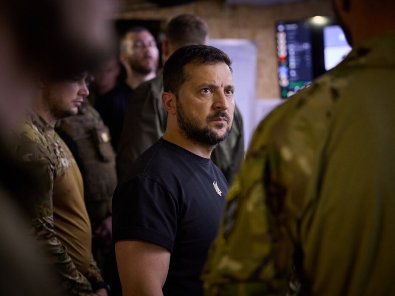 Зеленський 21 жовтня зазначав, що сили оборони на лінії зіткнення й у глибині окупованої території зробили тиждень "дуже потужним для України"