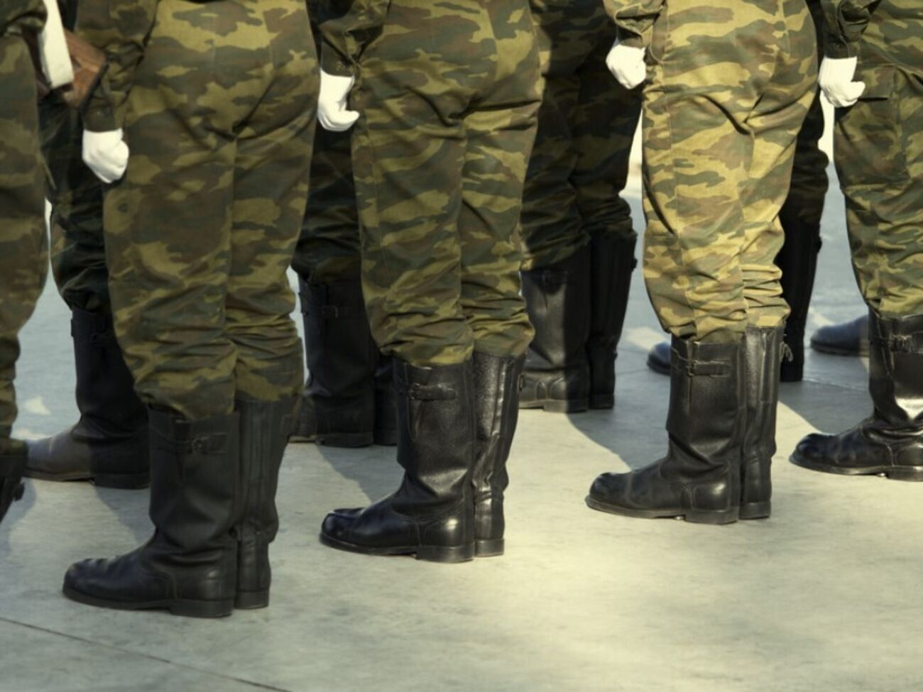 По данным британской разведки, в 2024 году расходы на оборону в РФ составят около 6% ВВП