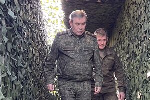СМИ сообщали, что Украина весной 2022 года нанесла удар по позициям, где находился Герасимов, но он успел уехать до атаки