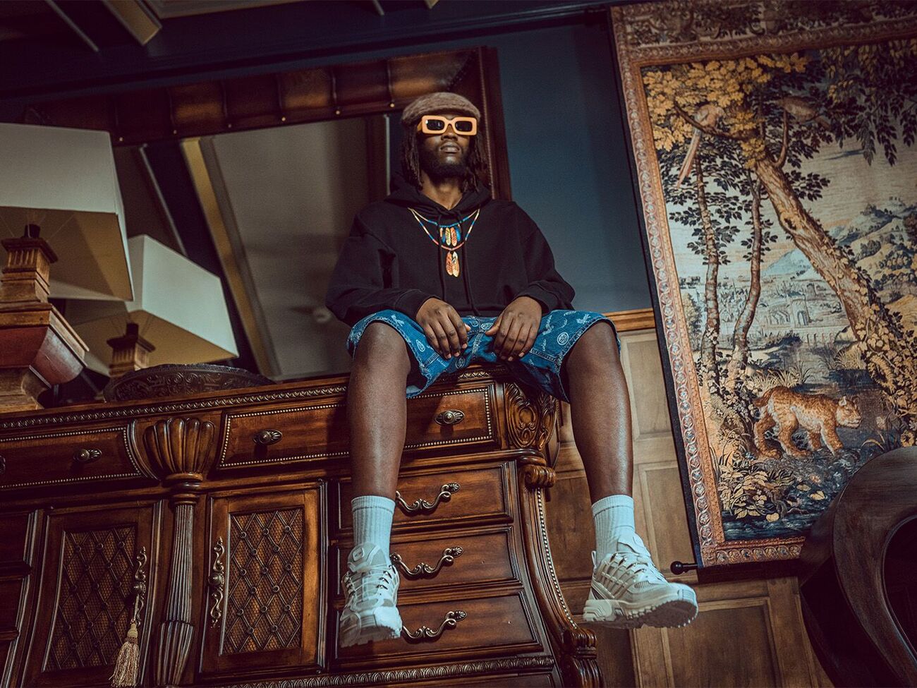 Продукция BAPE часто выпускается в ограниченном количестве и быстро раскупается