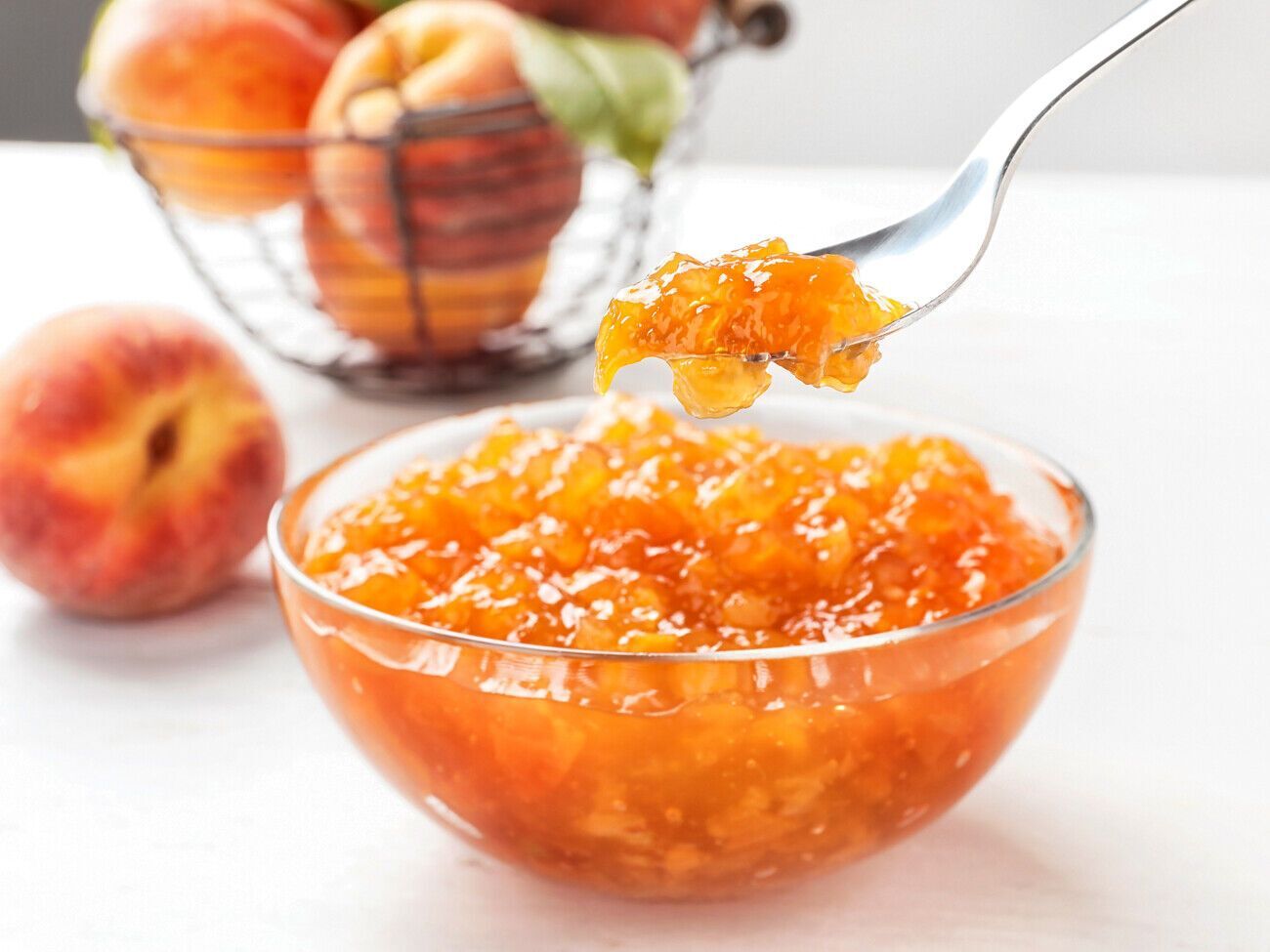 На 1 кг яблок понадобится три четверти стакана сахара