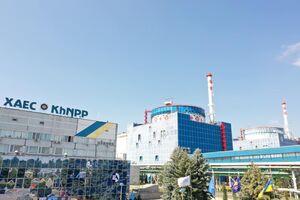 На станції пошкоджено вікна в адміністративно-побутовому й лабораторно-побутовому корпусах