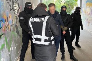 Адвоката задержали при получении денег