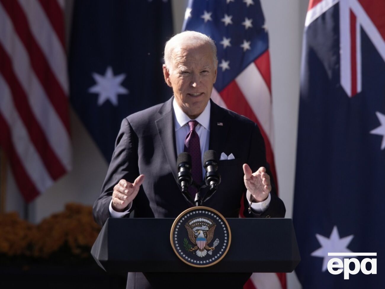 Байден напомнил о помощи Украине