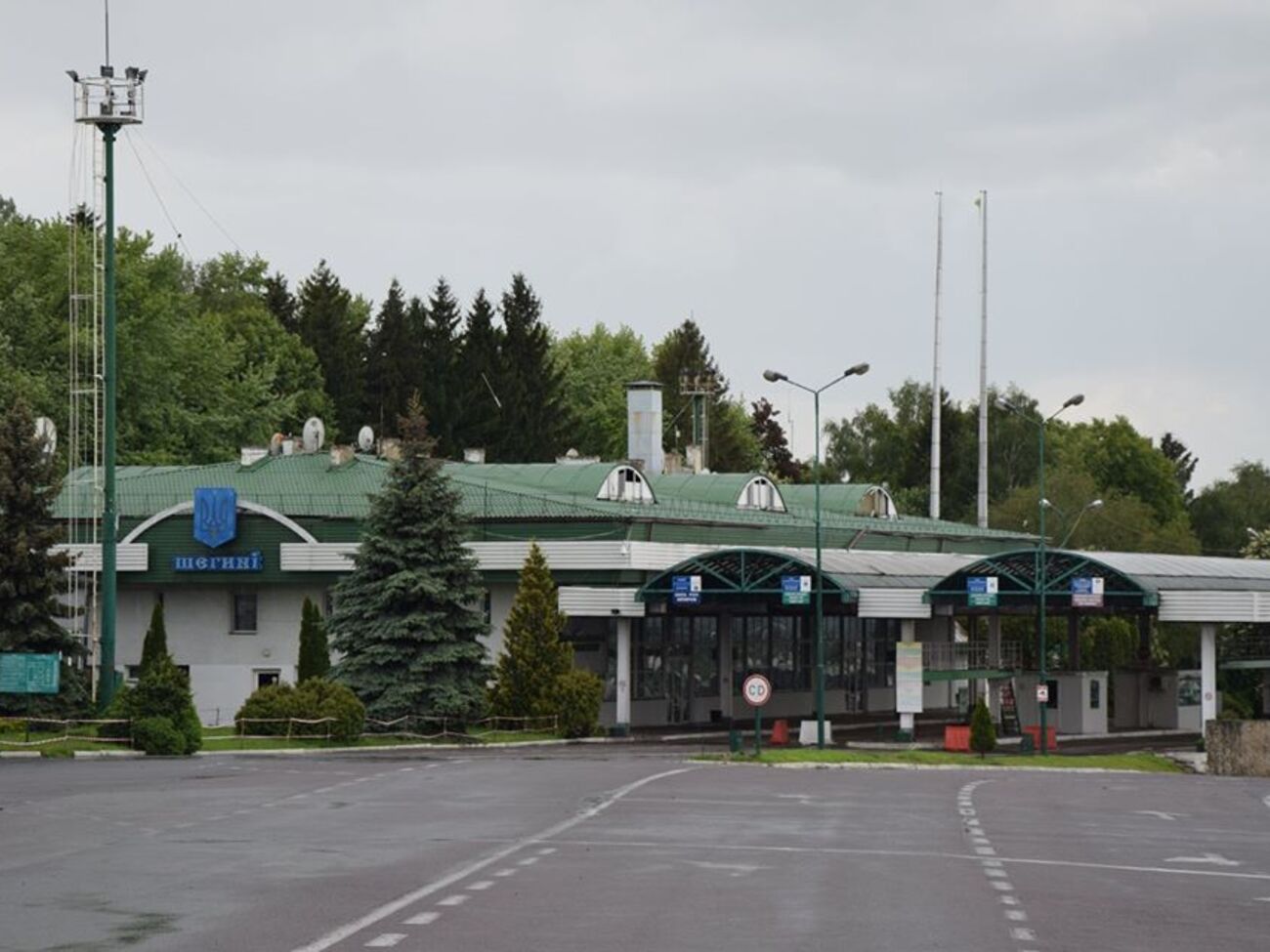 На границе с Польшей функционирует единственный пеший переход "Шегини – Медыка", отметили в ГПСУ