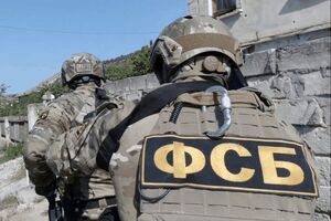Вибухівка спрацювала в автомобілі співробітників ФСБ