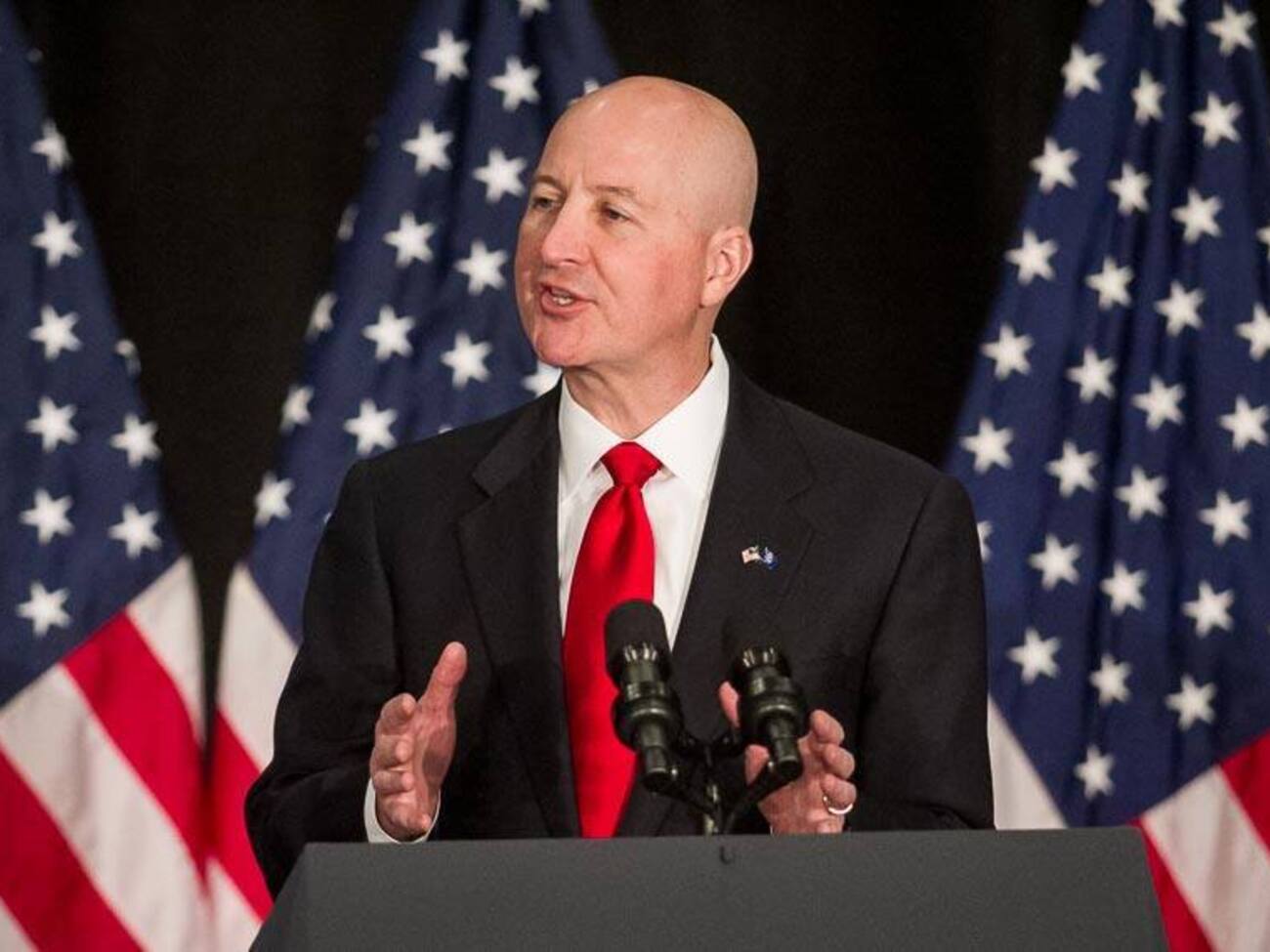 Китайский опыт коррупции и подрыва верховенства права только помешает евроатлантическому пути Украины, считает сенатор