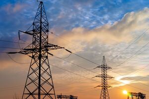 Украине необходимо импортировать электричество из европейских стран, отметил эксперт
