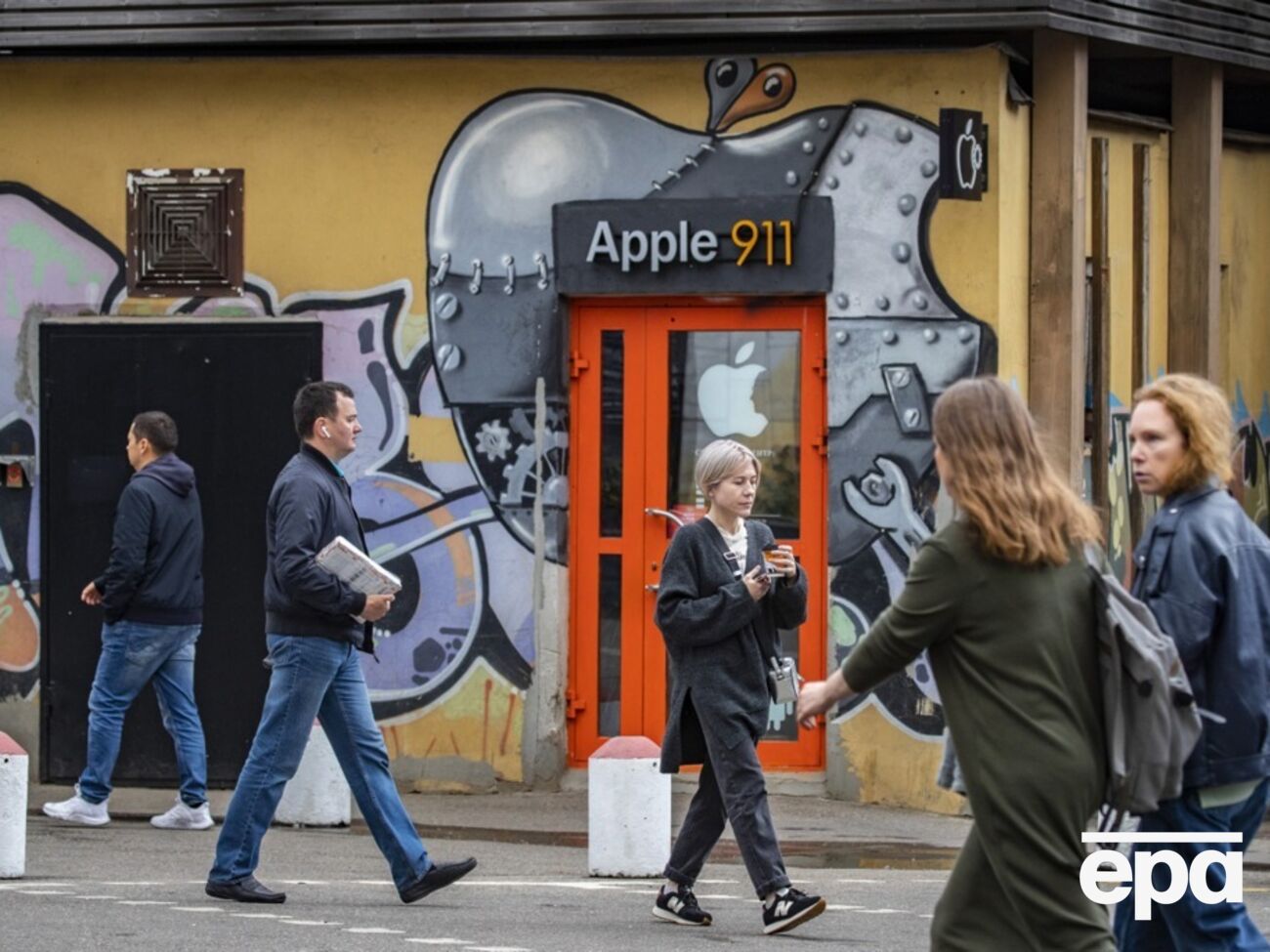 У РФ хочуть заборонити "іноземні слова" в публічному просторі