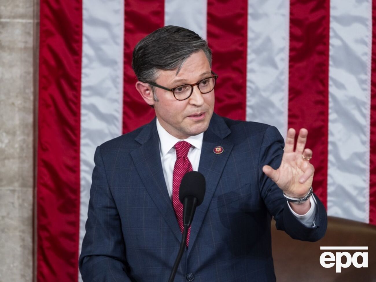 США должны лучше контролировать, как тратится помощь Украине, считает Джонсон