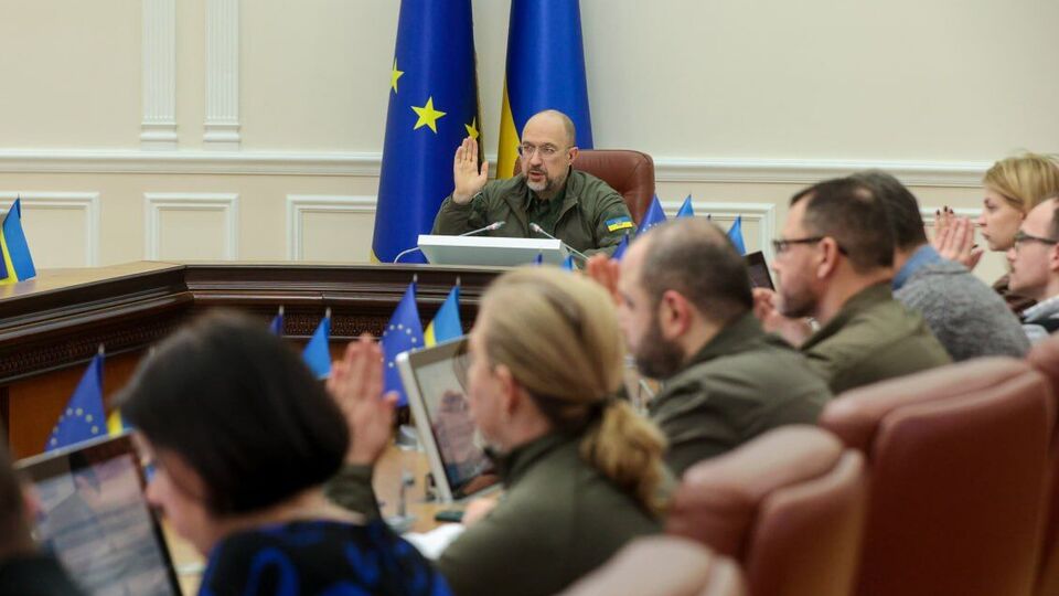 Із початку 2023 року регіонам за програмою вже виплатили 14,7 млрд грн, зазначив Шмигаль