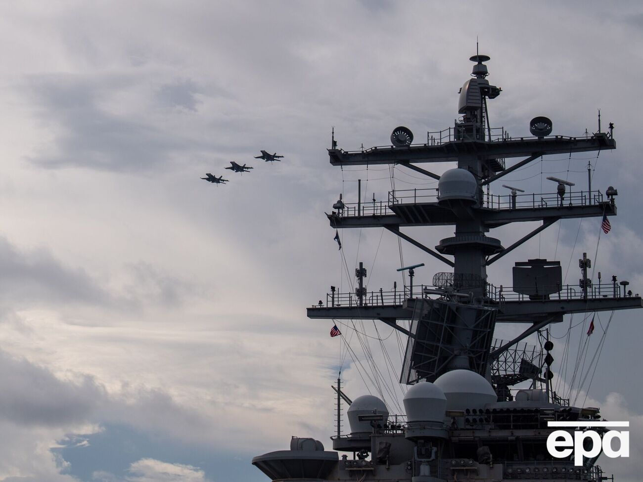 Американские военные отметили, что перехват проводился ночью