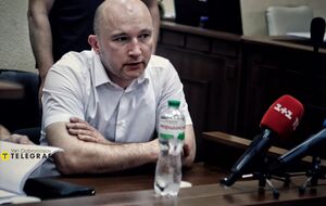 Тандир перебуває під арештом із травня