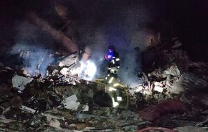 На місці влучання в центрі Херсона зруйновано два приватні будинки, ще три зазнали часткових руйнувань, 10 будинків пошкоджено, зазначили в ОВА