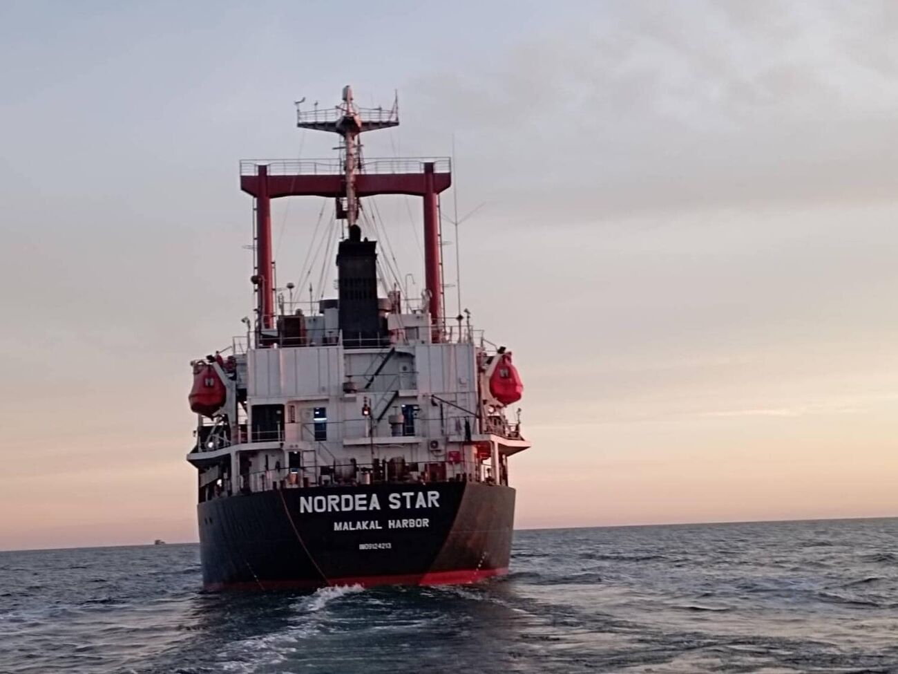 Мининфраструктуры опубликовало фото судов, вышедших из портов Украины