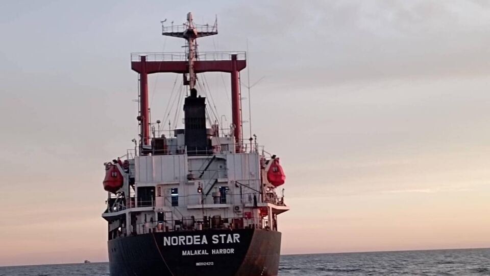 Мининфраструктуры опубликовало фото судов, вышедших из портов Украины