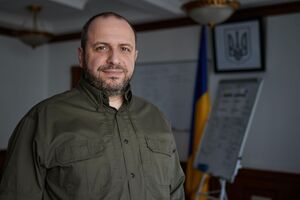 Умєров зателефонував Ллойду