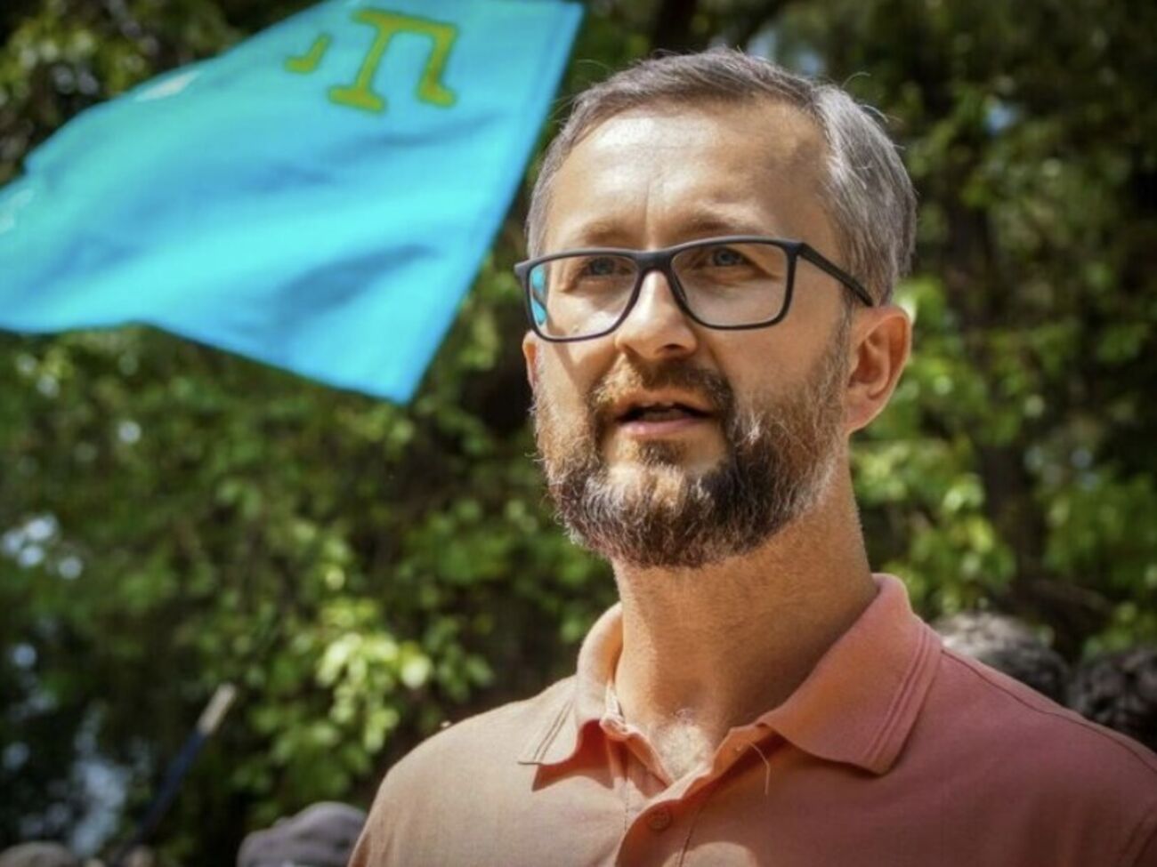 Джелялов (на фото) и один из братьев Ахтемовых будут отбывать заключение в Минусинске, в более чем 5 тыс. км от Крыма