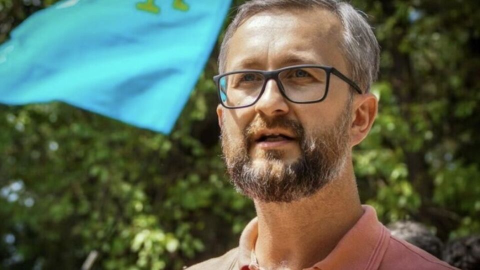 Джелялов (на фото) и один из братьев Ахтемовых будут отбывать заключение в Минусинске, в более чем 5 тыс. км от Крыма