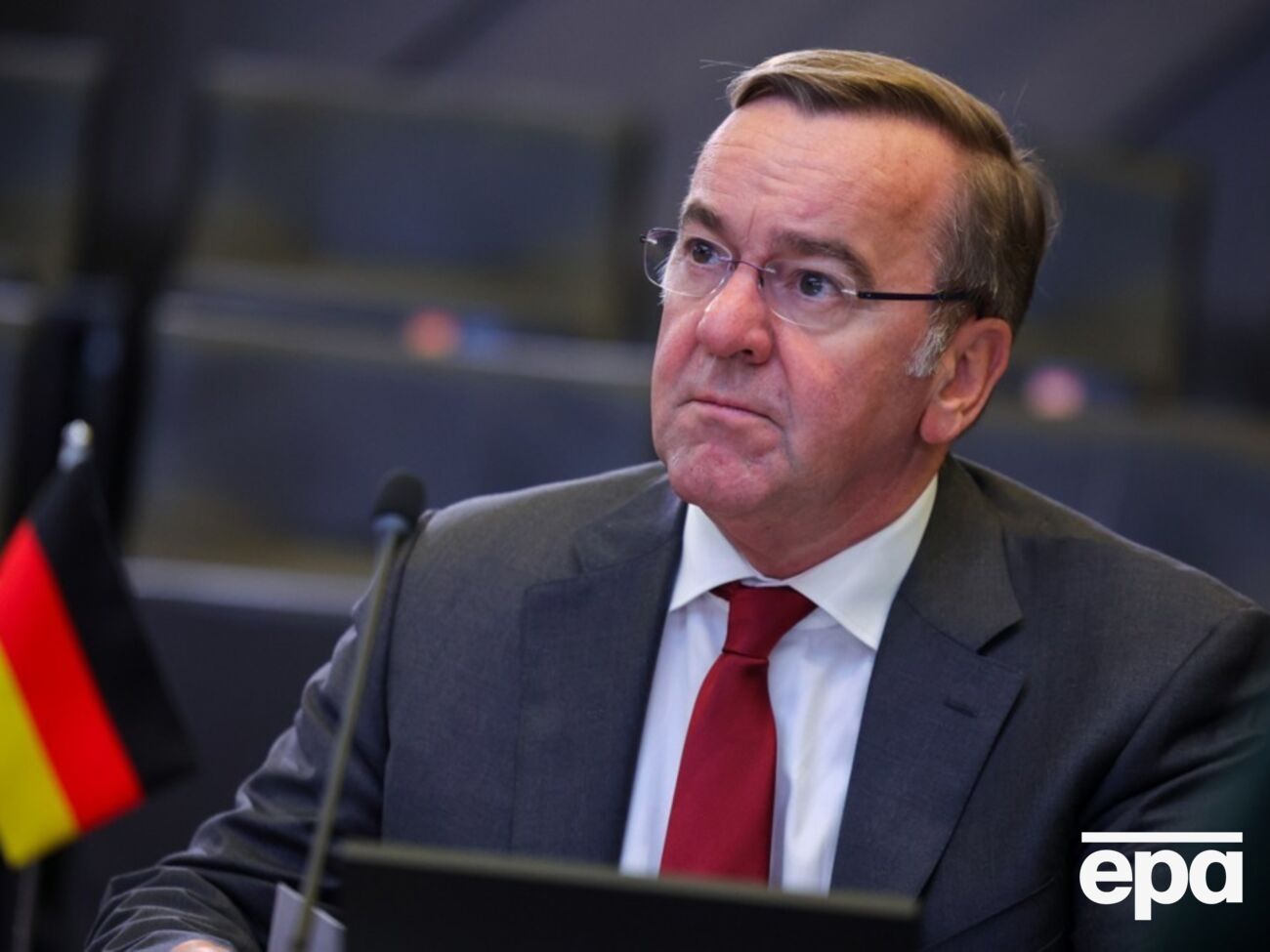 Пісторіус вважає, що Німеччина має взяти на себе лідерство в межах НАТО – "не як провідна держава, а як провідний партнер"