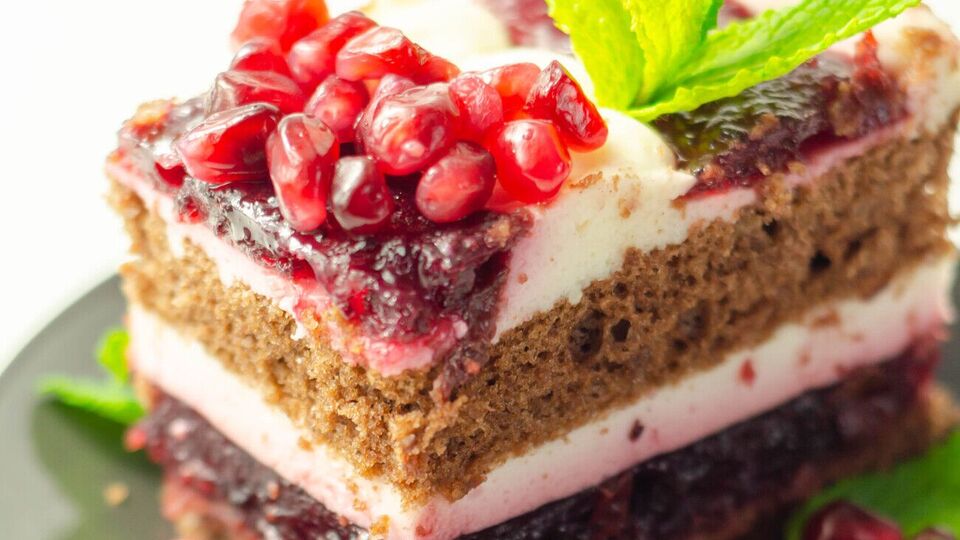 Випікайте пиріг за температури 160 °С 60 хвилин