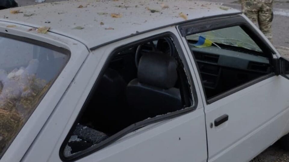 В прокуратуре отметили, что оккупанты повредили дома, машины и линии электропередач