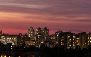 Во время комендантского часа запрещено находиться на улицах и других общественных местах