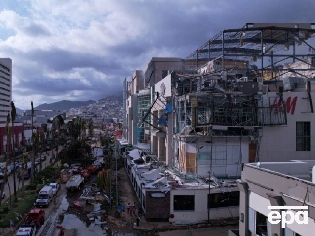 Швидкість вітру сягала 266 км/год