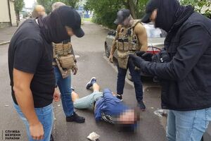Співробітники СБУ встановили всіх учасників агентурної мережі та затримали їх у різних місцях перебування