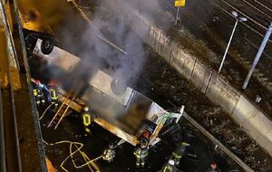 Автобус упал с высоты около 10 м