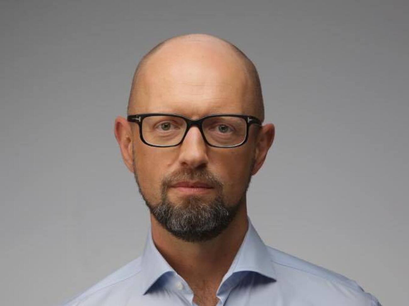 Путин и больное российское общество должны быть остановлены сейчас. Пока еще нет концентрационных лагерей и крематориев