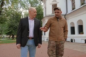 Чудик розповів, як знімав наручники, які наділи бойовики "ДНР"