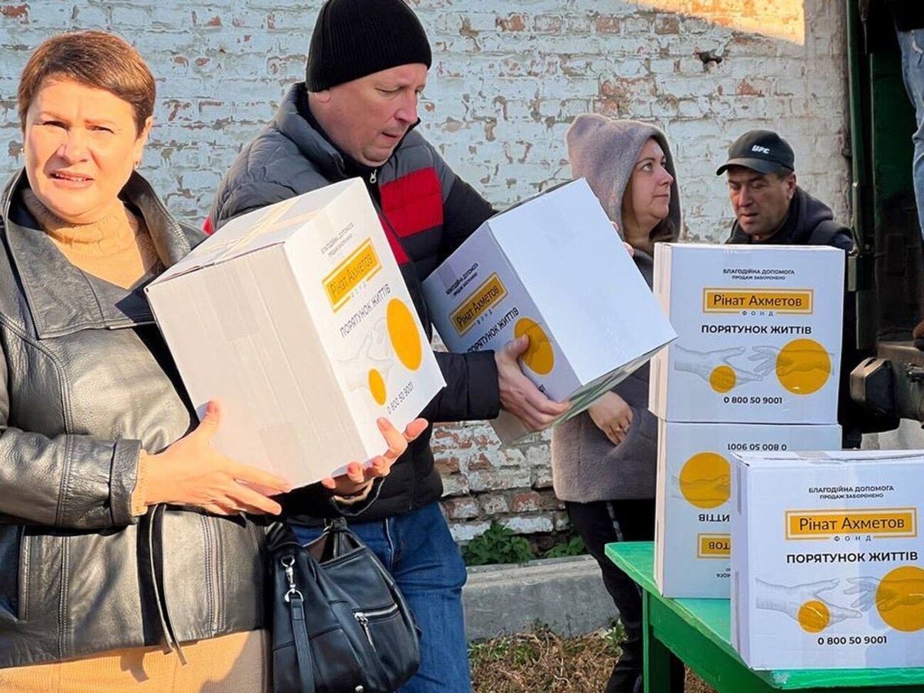 З 2014 року Фонд передав для жителів України 13 млн продуктових наборів