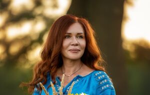 Оголтелые не остановятся на "евреях", рано или поздно они придут в дома тех, кто давал команду "фас". Перегрызите, наконец, друг друга