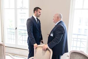 Смешко имеет хорошие отношения с новым премьером Черногории