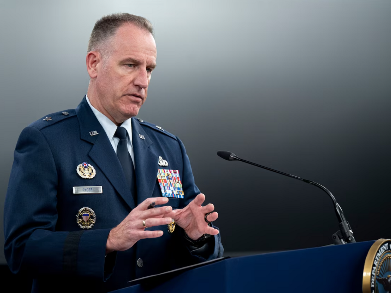 По словам Райдера, Украина может рассчитывать на оборонную помощь от США на согласованную сумму в $5,4 млрд