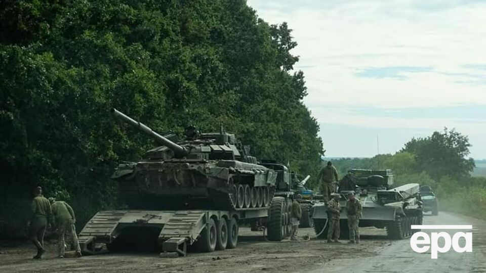 Українські воїни "затрофеїли" сотні російських танків і часто скаржаться на поломки і брак
