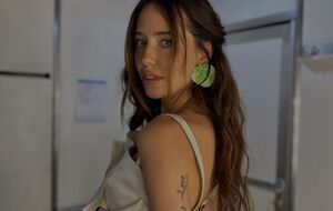 Дорофеева готовит премьеру клипа