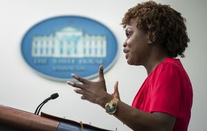 В администрации Байдена хотят убедиться, что обе палаты Конгресса США придерживаются своего обещания по вопросу поддержки Украины, отметила Жан-Пьер