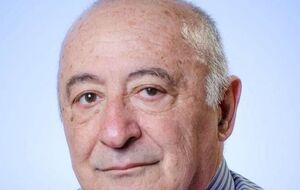 Профессор Александр Зеленский работает в университете в Кривом Роге