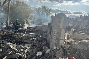 Оккупанты ударили по магазину в Харьковской области, известно о 49 погибших