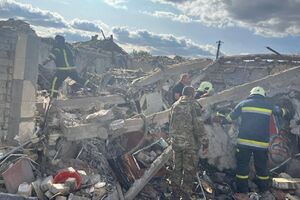 Унаслідок влучання російської ракети загиблими вважають 49 осіб